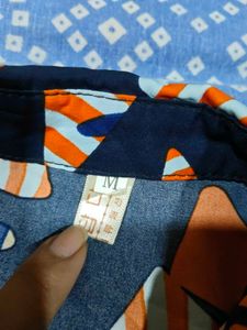 Stylish Geometric Print Button-Up Shirt