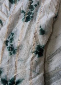 Cream &amp; Teal Tie-Dye saree