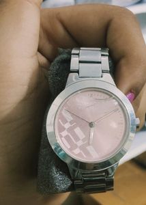 Fastrack Women's Watch . Like New. No Offered Coin