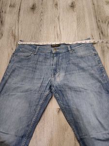Ma6235 Lee jeans waist 34 inches