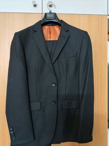 Peter England Elite Black Blazer with pant