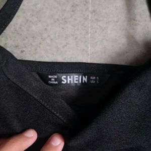 shein black flutter sleeve crop top.