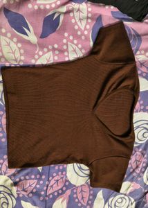 Brown V-Neck Ribbed Top