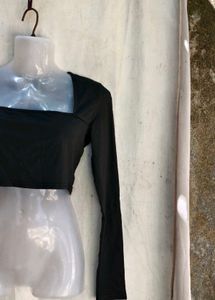 Chic Long Sleeve Crop Top