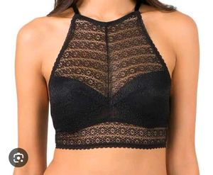 Very Cute And Beautiful Crop Top