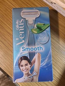 New Unused Gillette Venus Razor