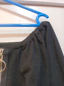 Black Crop Top With Zip
