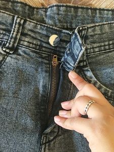 Charcoal Grey Straight Comfortable Jeans (Woman)