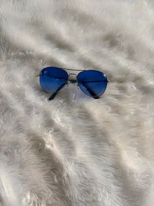 Stylish Blue Aviator Sunglasses
