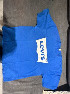 Levi's Blue Graphic T-Shirt