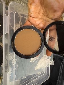 Pressed Bronzer Compact