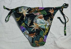 💛 Floral Tie-Side Bikini Bottom