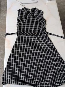 Chic Pattern Sleeveless Dress