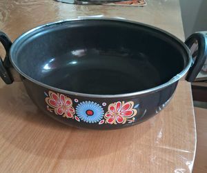 Kadai / cooking pan