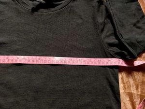 Black Fitted Round-Neck Top | Long Sleeves