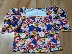 Floral Print Square Neck Top