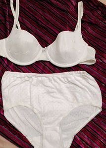 Elegant White Lace embroidery bra with brief 👍