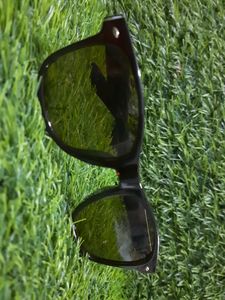 💥 Attractive Sunglass for man and Women pack of 1 pc Brand New Never Use