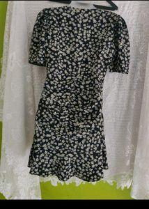 Floral Mini Dress - Chic &amp; Trendy
