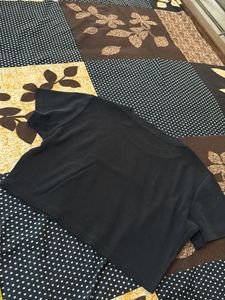 Black Cropped T-Shirt