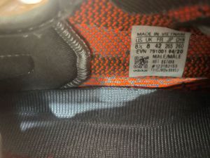 Adidas Yeezy 350 V2 Carbon Beluga
