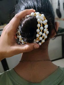 Elegant Pearl &amp; Gold Accent Necklace