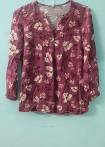Floral Print V-Neck Top 🌸