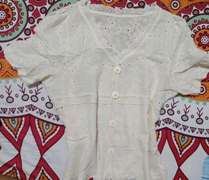 Chic White Eyelet top