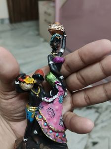 Women And His Son Showpiece