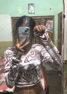 Trendy Abstract Print Mesh Top
