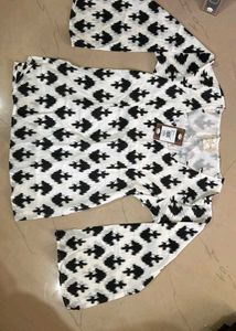 Nishorama Amani Bell Sleeves Kurti