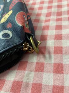 Funky Graphic Print Sling Bag