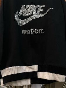 Nike Black Sweatshirt ✅