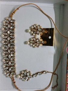 Elegant Floral Kundan Jewellery Set