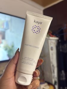 Kaya Purifying Cleanser with Salicylic Acid
