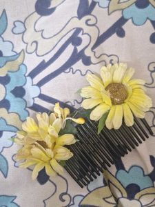 Floral Hair Comb