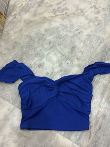 Vibrant Blue Off-Shoulder Twist Crop Top