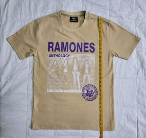 RAMONES ANTHOLOGY — Vintage Band Tee
