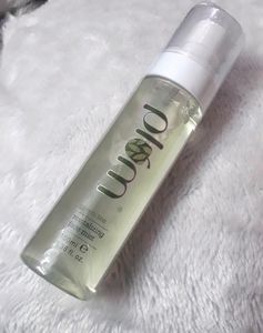 Plum Green Tea Revitalizing Face Mist