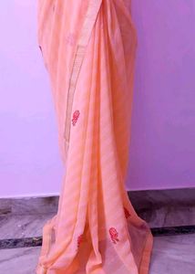 Peach Floral Saree😍👌