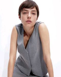 Women's Grey Sleeveless waistcoat
