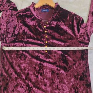 Ribose Velvet Crushed Buttoned Neck Top