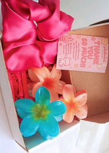 Hair Accessories Hamper 🌷