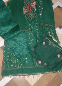 Pakistani Suit