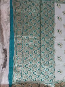 Elegant White Saree with Teal Border wit