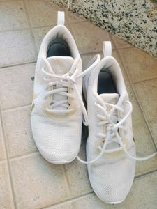 Zara &amp; Nike White Sneakers 2 set fix price