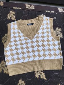 Houndstooth Knit Sweater Vest