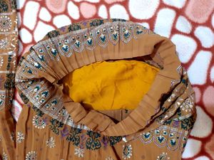 Palazzo Pant With Pleated Pattern