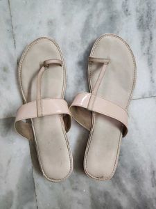 Stylish Flats & Sandals