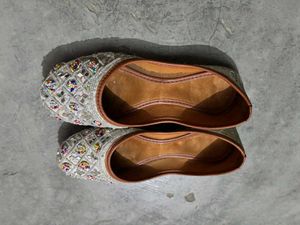 Embellished Juttis